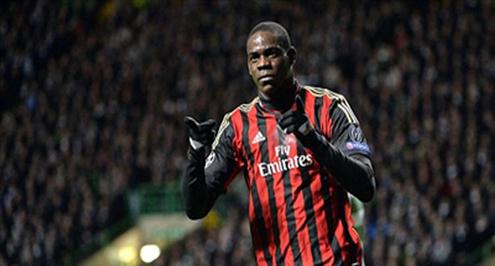 الخروج المبكر من المونديال يقرب بالوتيللي من آرسنال